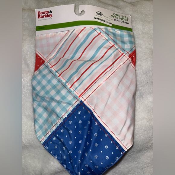 Boots and Barkley dog bandana NWT - Picture 1 of 3